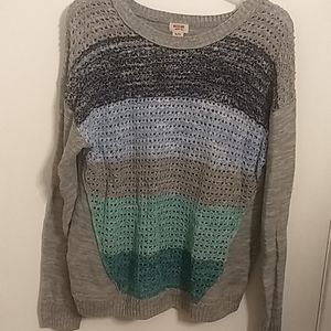 Light sweater sz XL